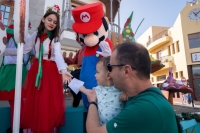 La Cabalgata de los Pajes de SSMM los Reyes Magos alimenta la ilusión de los niños y niñas de todos los barrios del municipio