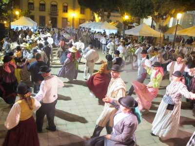 La Plaza Grande de Guía se llenará de música y colorido con más de un centenar de parejas como protagonistas del ‘Baile del Queso’