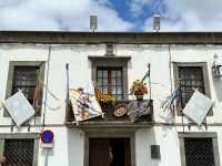 El casco se engalana para dar comienzo a las fiestas en honor a San Juan Bautista