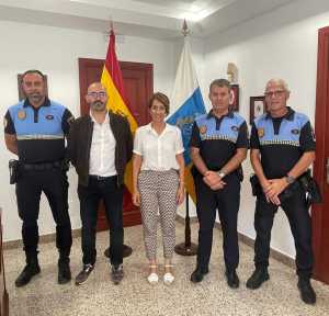 José Luis Segura y Marcos Domínguez, subinspectores de la Policía Local de Mogán tras finalizar el periodo de prácticas