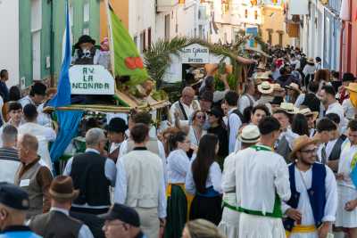San Isidro celebra su Romería Ofrenda entre tradición y fervor popular
