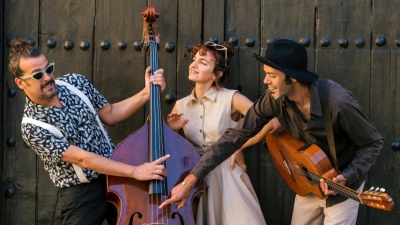 ‘Plátano Swing’ es la propuesta musical para ambientar la última visita nocturna de la temporada de ‘Cueva Pintada en la noche’