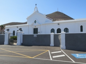 Los cementerios municipales de La Atalaya y Montaña Alta abren sus puertas este domingo Día de la Madre