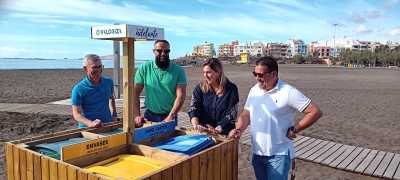 El Ayuntamiento de Telde instala cuatro islas ecológicas mejoradas en la playa de Melenara