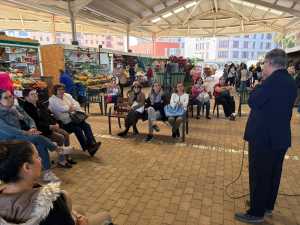 El cronista de Telde conquista Narea con su charla coloquio sobre la historia de los mercados de abasto en la ciudad