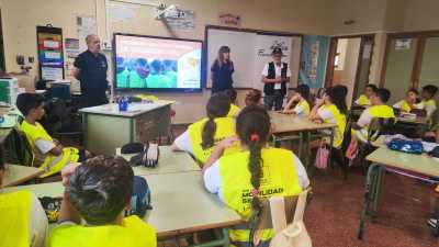 Cerca de 400 alumnos de Telde aprenden sobre seguridad vial con la campaña mundial de Michelín y Movilidad del Cabildo