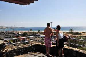 El Ayuntamiento apagará este 22 de marzo, de 20:30 a 21:30 horas, los focos que alumbran la línea marítima de Playa del Inglés desde el Centro Comercial Anexo II