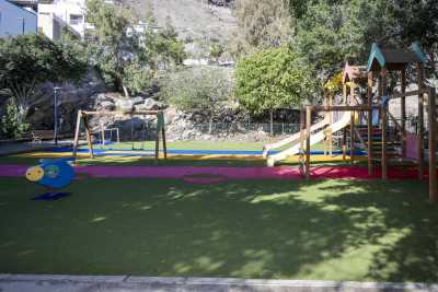 El Ayuntamiento adjudica la  renovación integral del parque infantil  de Lomo Quiebre