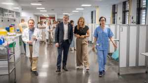 Clavijo destaca las mejoras en la atención a los pacientes del Hospital de Día de Oncología, en el Doctor Negrín