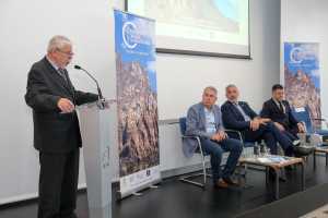 La Universidad de Verano de Maspalomas ofrece  más de 20 cursos y talleres, un viaje a La Palma, el CAMP de Rotarios y dos festivales de música