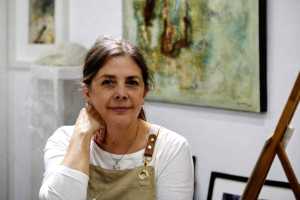 La artista Alicia Lasala exhibe su serie ‘Serenidad en el caos’ en San Mateo