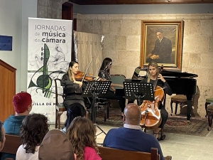 Las Escuelas Artísticas ‘Villa de Moya’ y el grupo ‘Ensemble Equinoxe’ llenan de música las salas de la Casa-Museo Tomás Morales