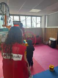 Cruz Roja Juventud impulsa el bienestar de la infancia hospitalizada con 2.624 personas atendidas en Canarias en 2025