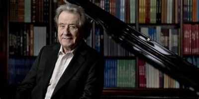 Rudolf Buchbinder toca y dirige los Conciertos para piano 20, 21 y 27 de Mozart al frente de la Orquesta Filarmónica de Gran Canaria