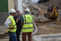 Gáldar ultima la obra de la nueva vía de acceso a La Montaña y reabre el tramo afectado de la calle Delgado