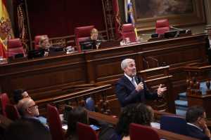 Fernando Clavijo reivindica que el Gobierno de Canarias “está haciendo en vivienda lo que otros no hicieron”