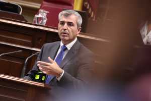 Manuel Domínguez anuncia el compromiso de llevar el IGIC a tipo cero en los productos de la cesta de la compra