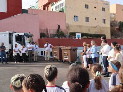 Telde implanta un contenedor marrón para el servicio de recogida de residuos orgánicos