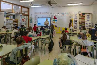 Mogán lleva a las aulas talleres para ayudar al alumnado a entender y afrontar el duelo