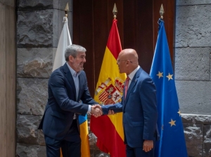 El presidente de Canarias aborda las principales quejas ciudadanas que llegan al Diputado del Común