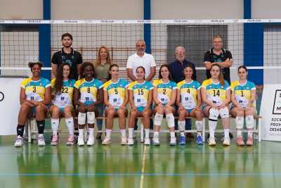 Guía arropa al Guía CDV Universidad Fernando Pessoa Canarias en su camino hacia la élite del voleibol nacional