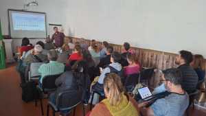 La formación gratuita en cartelería digital con Canva cosecha un gran éxito de participación