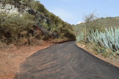 Gáldar refuerza taludes en carreteras de las medianías