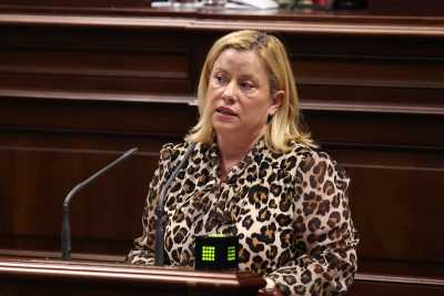 La presidenta del PP de Telde, Mónica Muñoz, visita ACCU Canarias para conocer de primera mano las demandas de los pacientes con EII