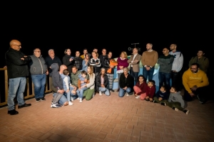 Gáldar repone la placa del mirador de Juan Manzana en el Barranquillo del Vino