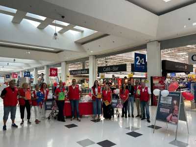 Fundación Solidaridad Carrefour entrega a Cruz Roja 8.700 euros en material escolar a favor de la infancia en riesgo social de Canarias