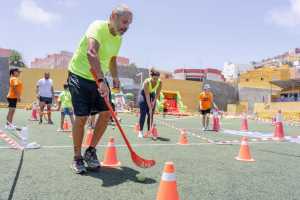 Más de 300 personas participaron en la Jumping Race celebrada en el estadio de La Atalaya