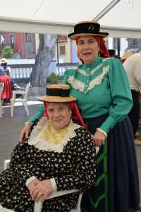 Fiesta por el Día de Canarias en la plaza de Guía