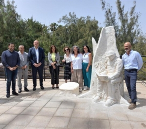 Telde inaugura en el paseo de Melenara el Mirador de Fran en recuerdo al agente de medioambiente Francisco Santana