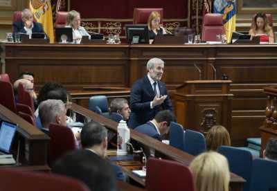 Fernando Clavijo confía en que la posición común de Canarias para distribuir a los menores sea decisiva para el acuerdo