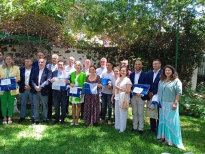 Gáldar recibe la Bandera Azul que ondeará por séptimo año consecutivo en la Bahía de Sardina