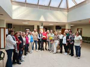 El Centro de Mayores reconoce la labor de los monitores de las Neurolimpiadas