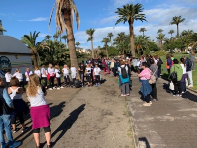 Más de 200 personas participan en el primer encuentro de actividad física y deporte sociocomunitario en Jinámar