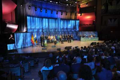 El presidente reclama respeto para Canarias y llama a exigirlo “con orgullo y sin complejos”