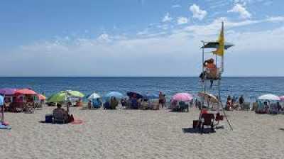 Playas reajusta el servicio de salvamento y socorrismo tras el fin de la temporada alta
