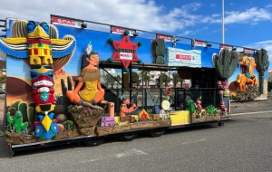 Los Frutis y la familia Spar celebran la Magia de las Fiestas en la Cabalgata de Reyes de la capital grancanaria