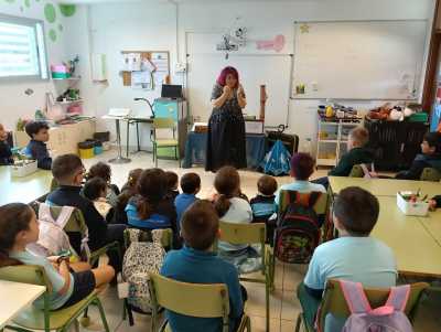 Los centros educativos de Telde se suman a la Feria del Libro con sesiones de narración de Loreto Socorro