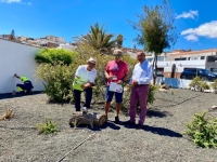 El Ayuntamiento y la AV Las Olas de Playa del Hombre se alían para la conservación de un espacio verde