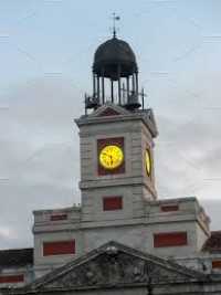 El reloj de la Puerta del Sol de Madrid marcará por primera vez la hora canaria en homenaje a las islas