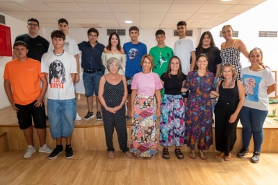 Mogán reconoce el mérito de 13 jóvenes del proyecto Applíca-T por aprobar el acceso a Grado Medio