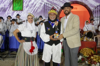 Un nuevo Tenderete desde la plaza de San Antonio en Tías, Lanzarote