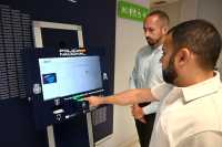 Llega al Ayuntamiento de Gáldar un Punto de Actualización de Documentación (PAD) de la Policía Nacional