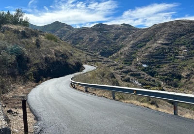 El Ayuntamiento asfalta el Camino La Vecindad, en Juncalillo