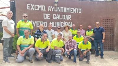 El personal de Parques y Jardines homenajea a su exconcejala Carmen Pilar Mendoza