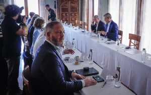Clavijo pide a Bruselas “una estrategia europea” para la atención de los menores no acompañados