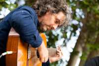 ‘Cueva Pintada en la noche’ propone una visita con la intervención musical de Marta Bolaños y Misael Jordán